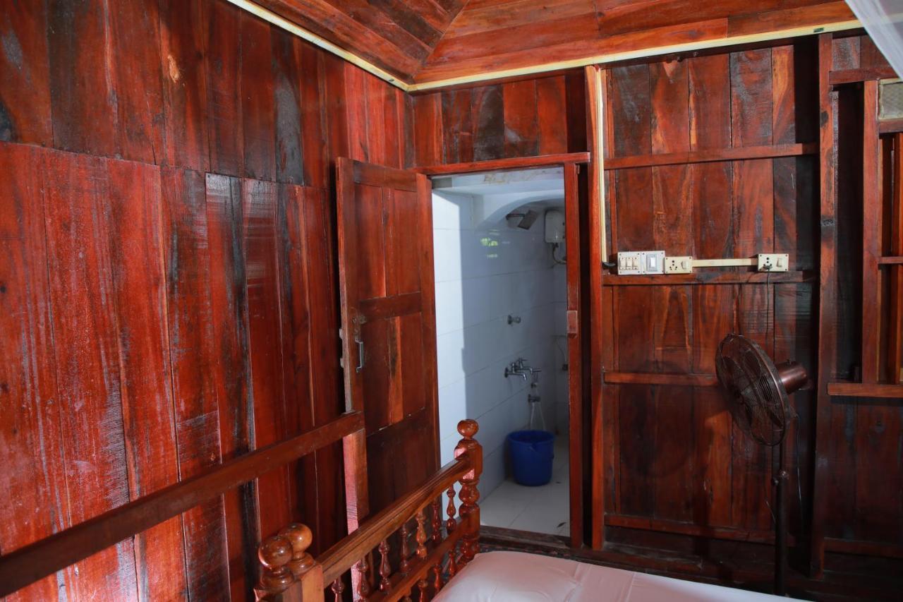 Malayalam Lake Resort Alappuzha Екстер'єр фото