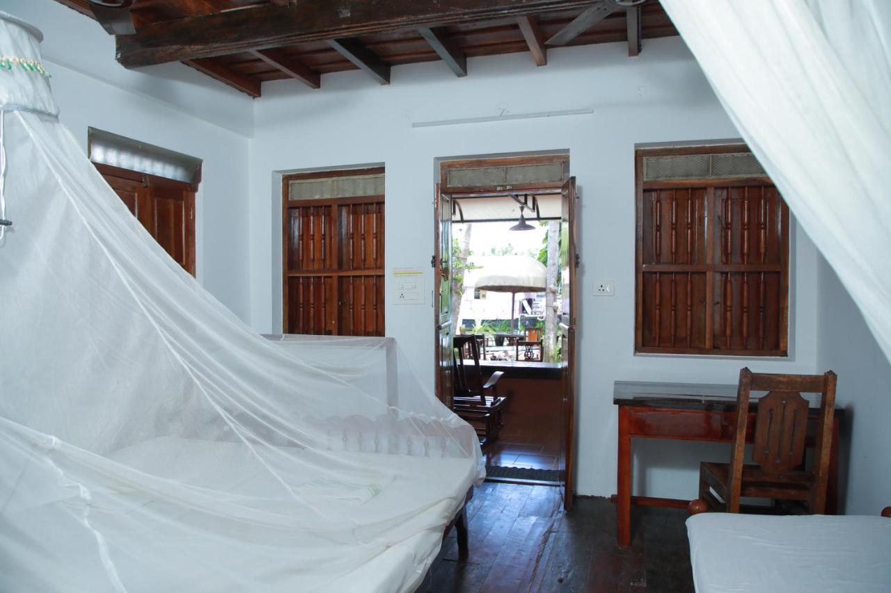 Malayalam Lake Resort Alappuzha Екстер'єр фото