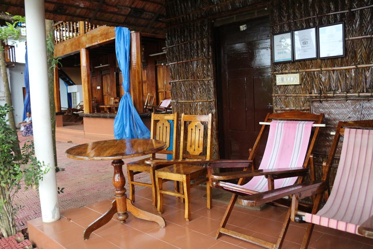 Malayalam Lake Resort Alappuzha Екстер'єр фото